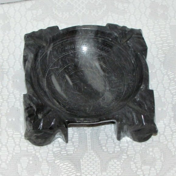 Vintage Carved Stone or Marble Alabaster Ashtray Soap Dish Trinket Holder - Picture 1 of 12